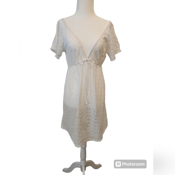 La Blanca White Short Sleeve Eyelet Swim Cover Up Size S - Picture 1 of 10